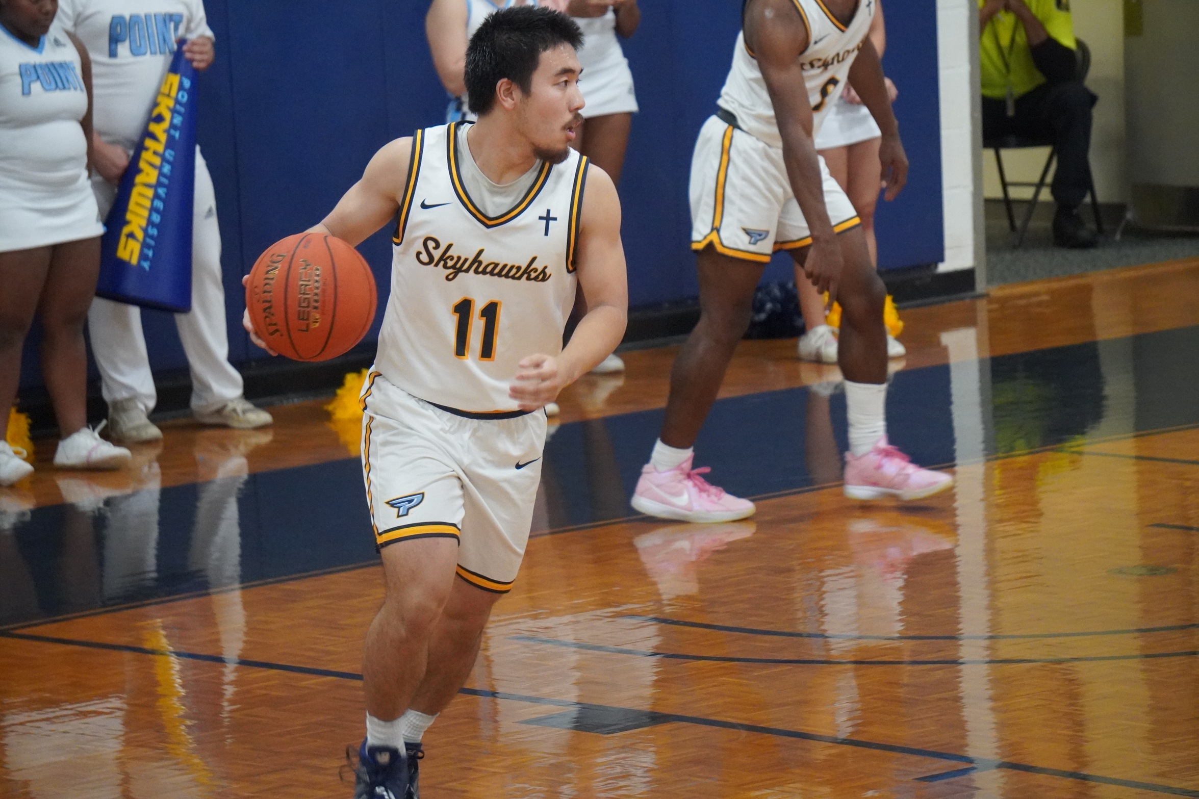 Men's Basketball Edged Out By Thomas