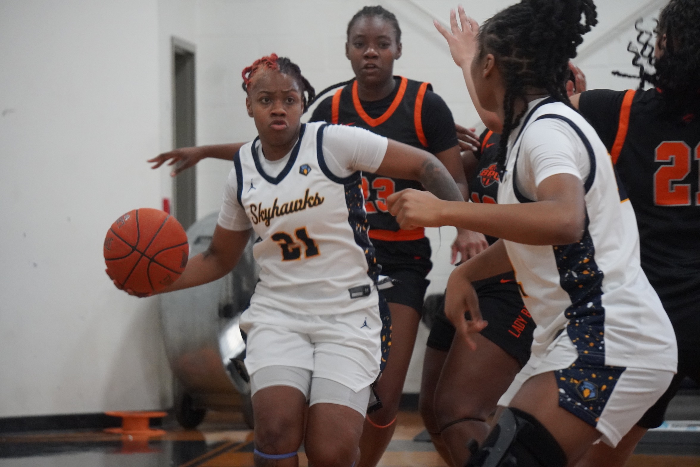 Skyhawks Falter In Second Half